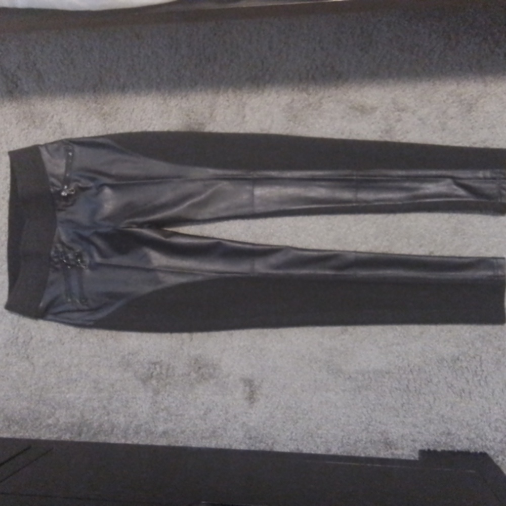 NWT Nygard Slims knit & faux leather moto leggings